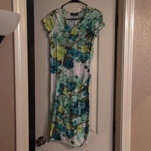 Fresh Armosphere small floral dress v-neck